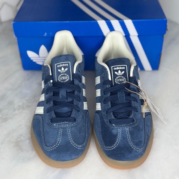 Adidas Gazelle Indoor Night Indigo Off White Gold Gum Sole Women’s 6.5 NWT - Picture 2 of 12